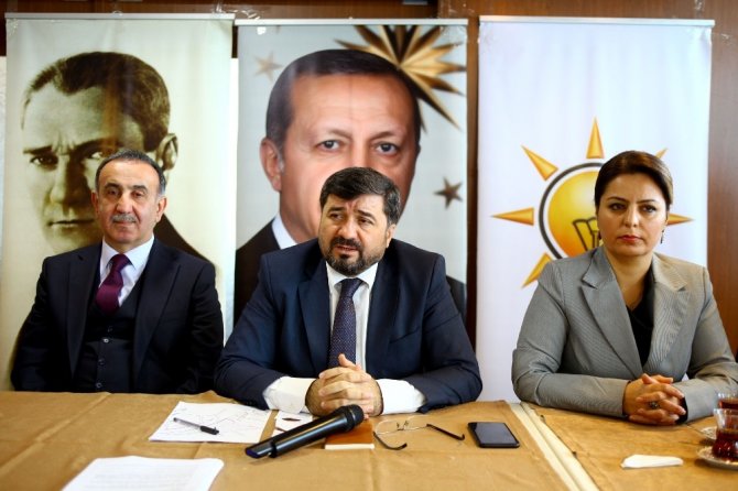 Şenlikoğlu Kale Mahallesi Kentsel Dönüşüm Projesi İle İlgili Basın Toplantısı Düzenledi