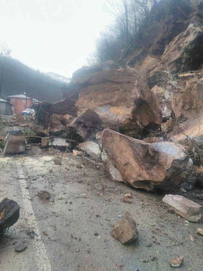 Giresun’un Bulancak İlçesinde Heyelan