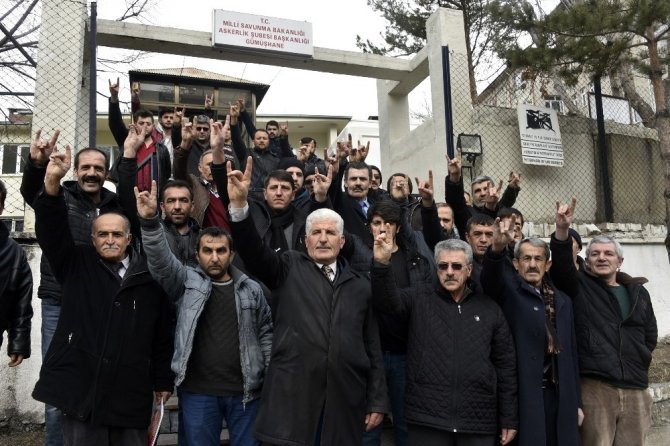 Mhp Ve Ülkü Ocakları Mensupları Gümüşhane’de Gönüllü Askerlik Başvurusu Yaptı