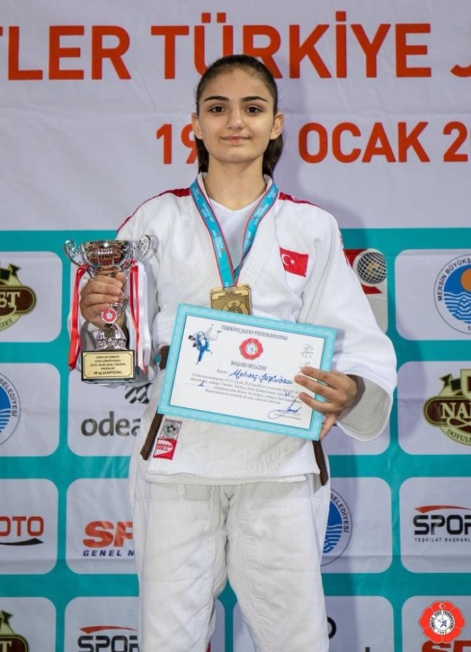 Judo, Boks Ve Atletizm Turnuvalarında 5’er Altın Ve Bronz, 4 De Gümüş Madalya İle Döndüler