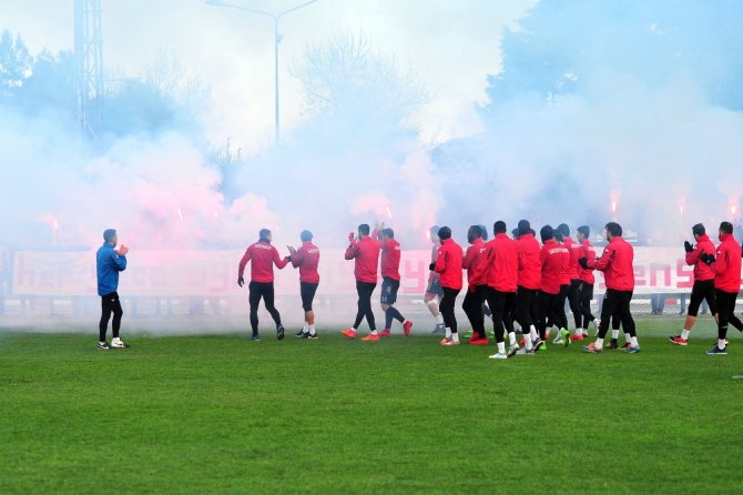 “Muhtemelen Transfer Tahtamız Açılmayacak”