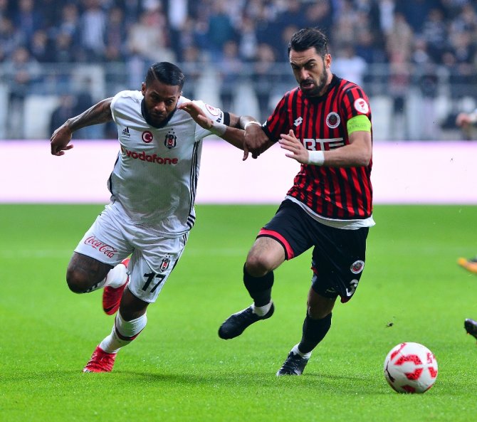 Beşiktaş İlk Yarıda Önde