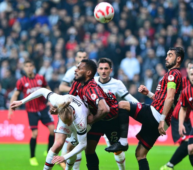 Beşiktaş Avantajı Kaptı