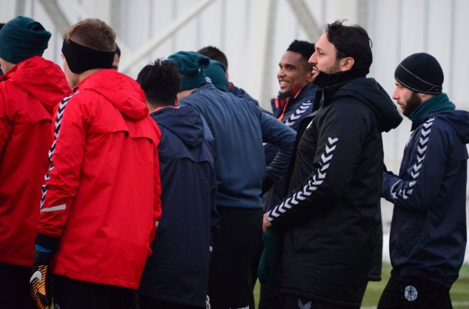 Eto’o İlk Antrenmanına Çıktı
