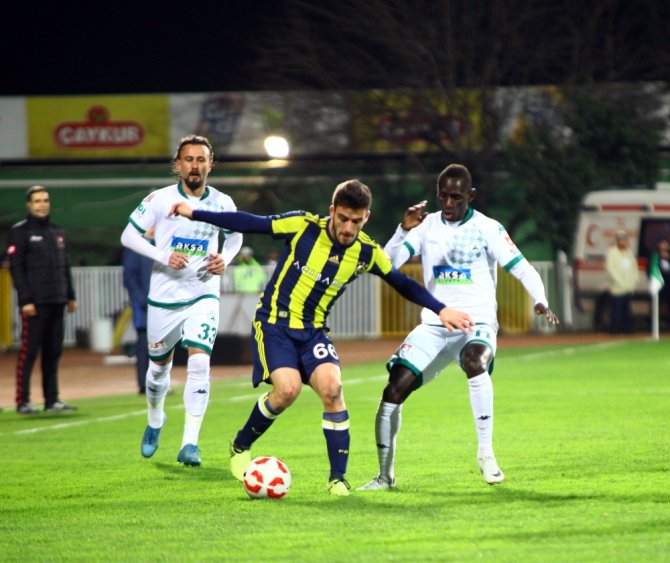 Fenerbahçe İlk Yarıda Önde