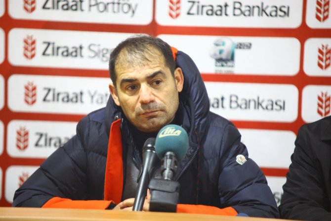 "Ligde Ve Kupada Şampiyon Olmamız Çok Zor Gözüküyor"