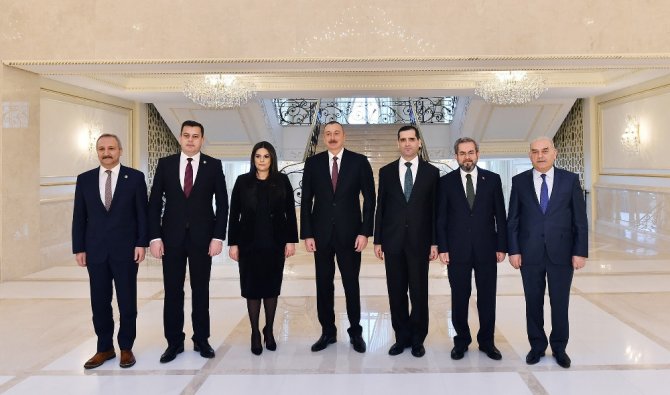 Bakan Sarıeroğlu, İlham Aliyev İle Görüştü