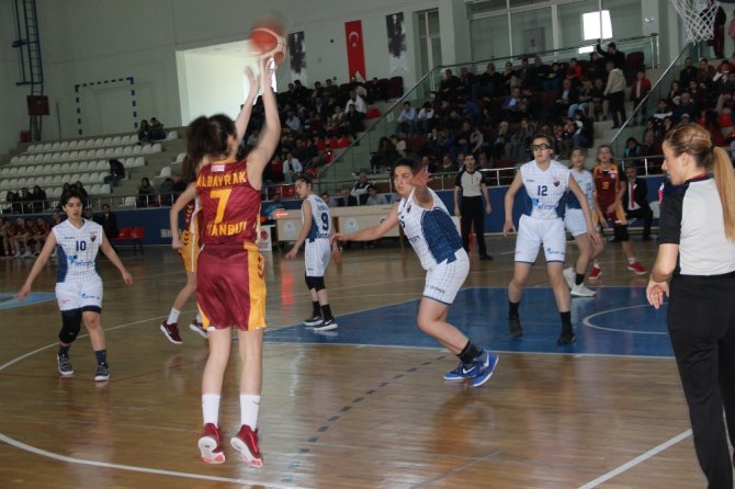 Galatasaray Farklı Kazandı