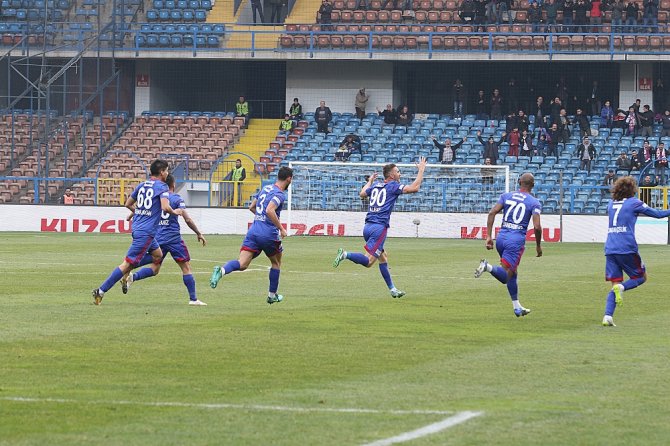 Karabük Evinde Kazandı