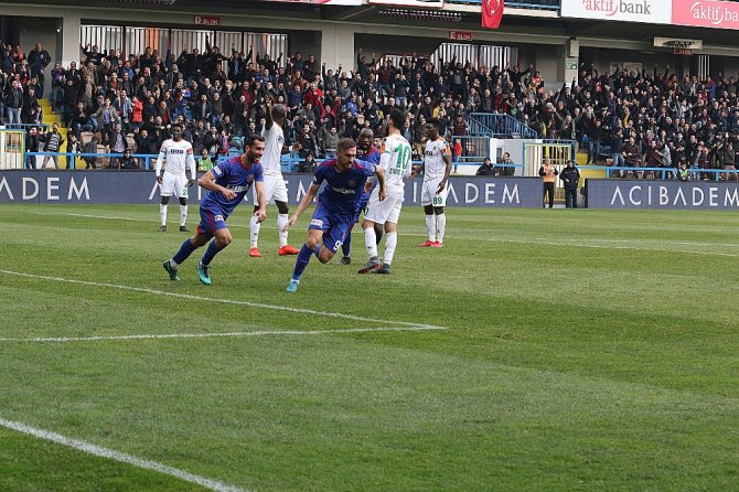Karabük Evinde Kazandı