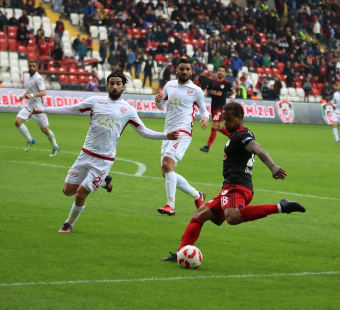 Gazişehir Gaziantep Evinde Kazandı