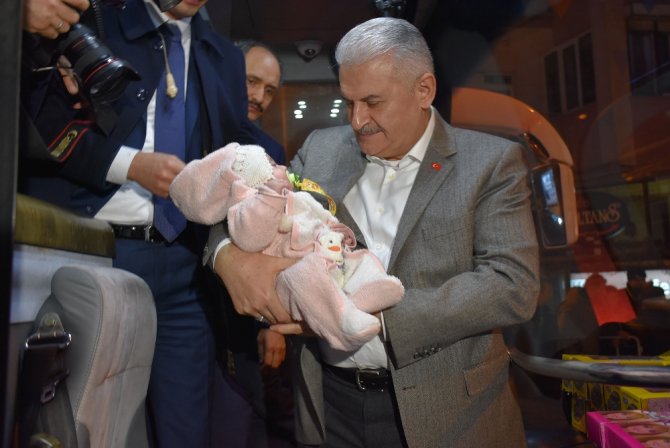 Başbakan’a Balıkesir’de Sevgi Seli
