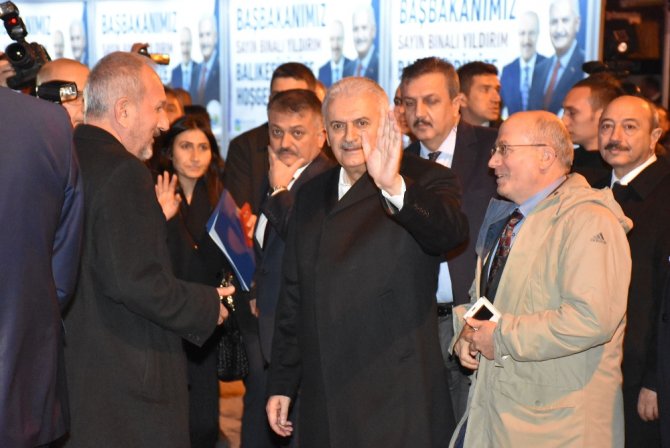Başbakan’a Balıkesir’de Sevgi Seli