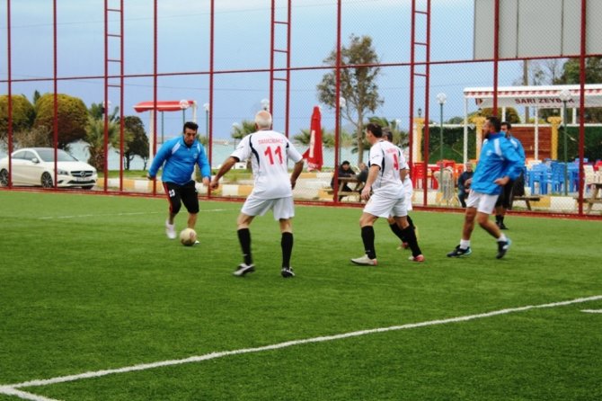 Ege’nin İki Yakası Dostluk Maçında Bir Araya Geldi