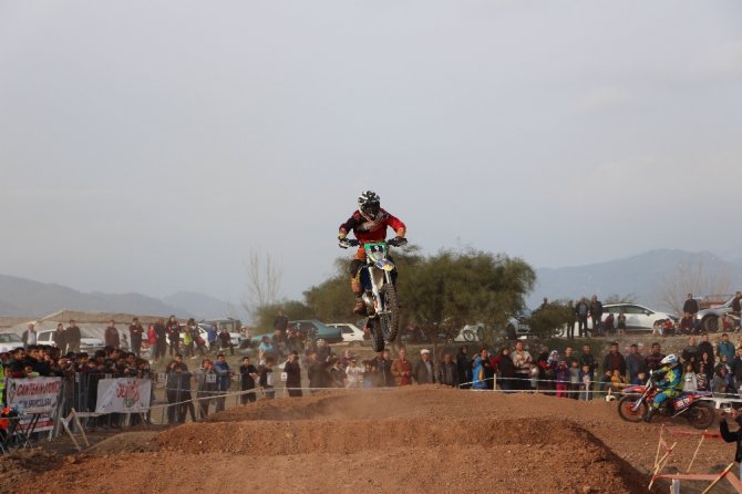 Kumluca Enduro Motor Yarışları Sona Erdi