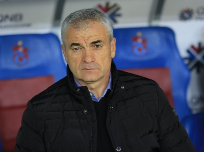 Spor Toto Süper Lig: Trabzonspor: 0 - Göztepe: 0 (İlk Yarı)