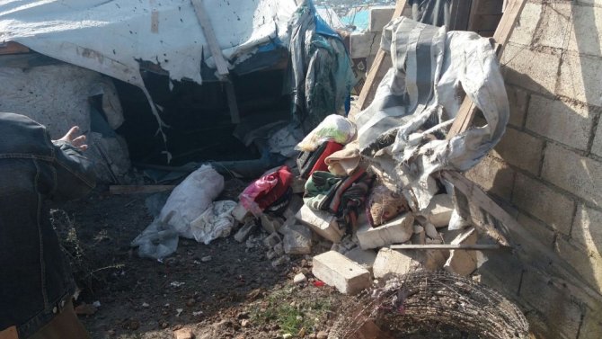 Pyd’li Teröristler Mülteci Kampına Saldırdı: 3 Ölü