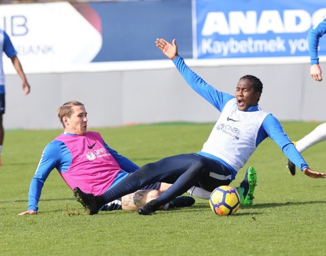 Trabzonspor, 6 Eksikle Çalıştı