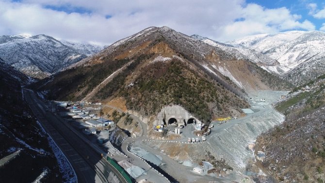 Yeni Zigana Tüneli İnşaatı Devam Ediyor