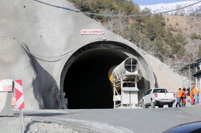 Yeni Zigana Tüneli İnşaatı Devam Ediyor