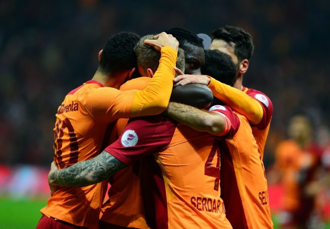 Son Yarı Finalist Aslan