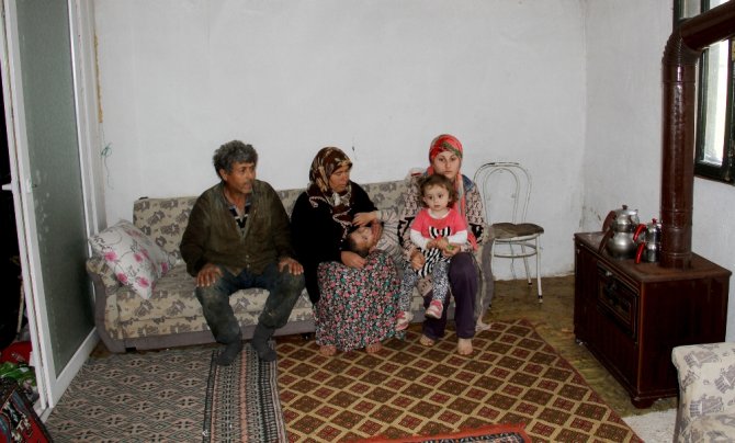 Derme Çatma Evde Yaşam Mücadelesi
