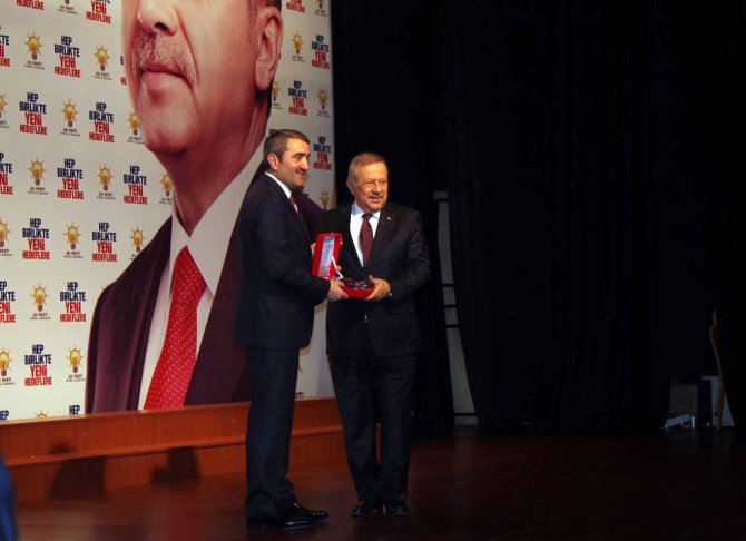 Ak Parti İstanbul İl Başkanı Temurci Görevinden İstifa Etti