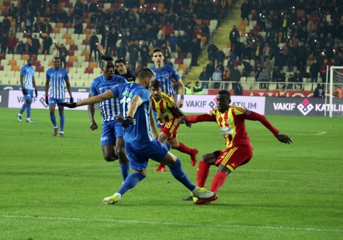 Kasımpaşa İle Malatyaspor Puanları Paylaştı