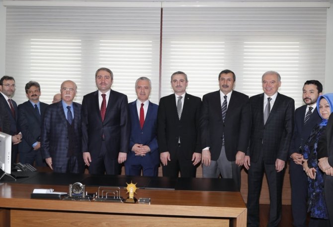 Ak Parti İstanbul İl Başkanlığında Devir Teslim Yapıldı