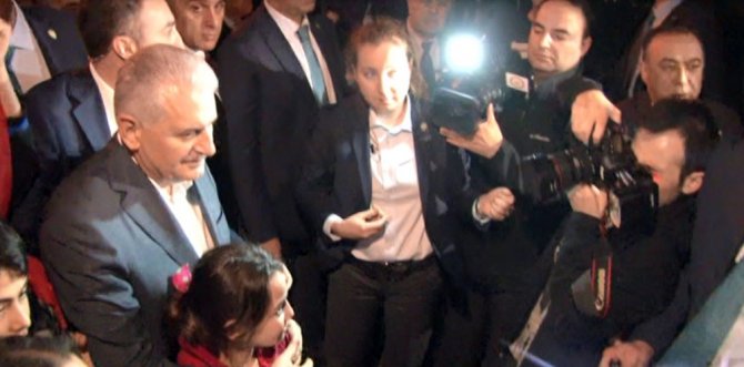 Başbakan Yıldırım Şehit Evlerini Ziyaret Etti