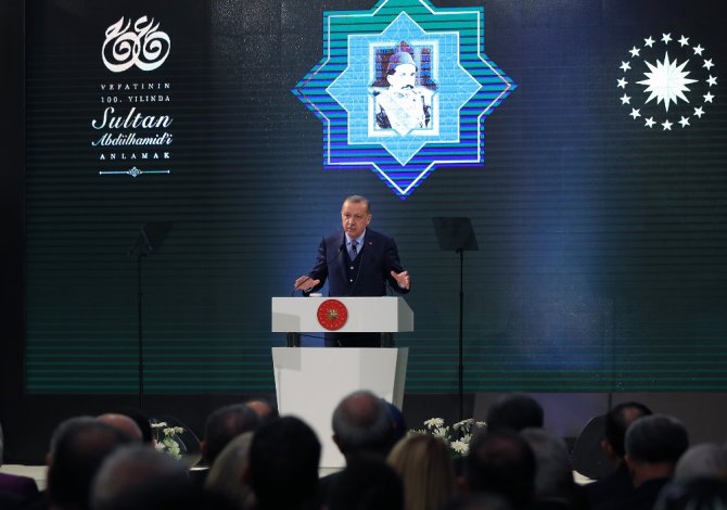 Sultan Abdülhamid’in Sözleriyle Zeytin Dalı’nı Değerlendirdi