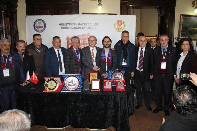 Trabzon’da Karadeniz İle Güneydoğu Kardeşliği Pekiştirildi