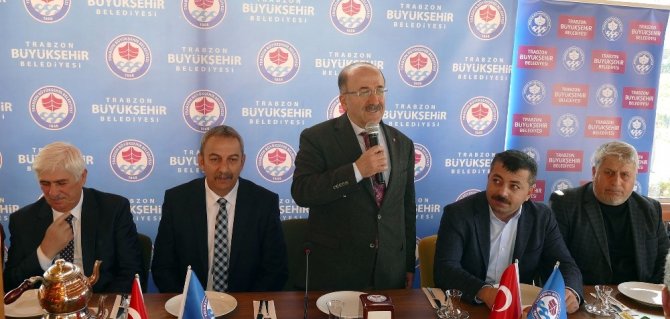Başkan Gümrükçüoğlu Akçaabatlı Esnaflar İle Buluştu