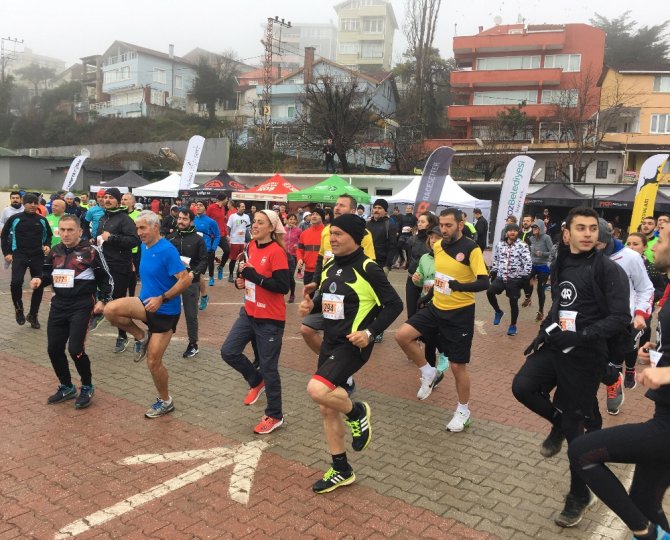 Her Yaştan Sporcu Riva Koşusu’nda Ter Döktü