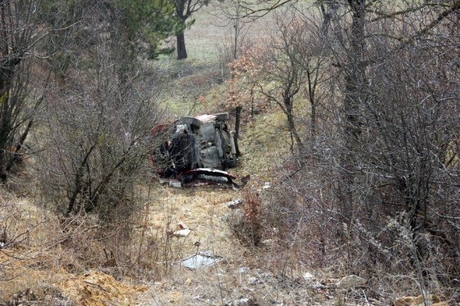 Yoldan Çıkan Otomobil Şarampole Yuvarlandı: 6 Yaralı