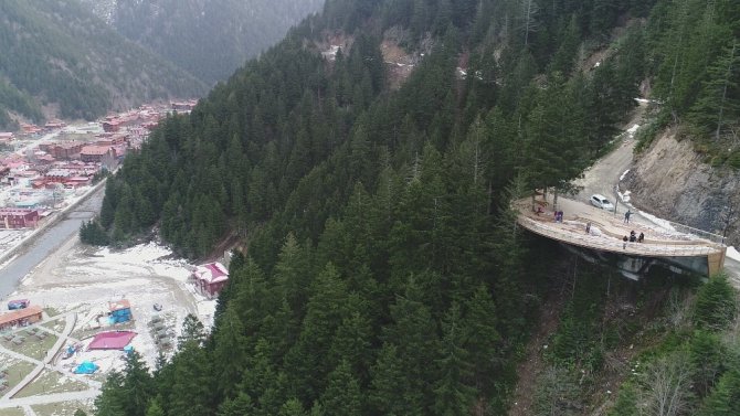 Uzungöl’deki İşletmeciler Seyir Terası İçin Bir Dizi Tedbir Alınmasını İstiyor