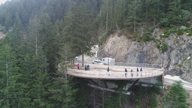 Uzungöl’deki İşletmeciler Seyir Terası İçin Bir Dizi Tedbir Alınmasını İstiyor