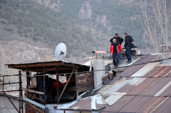 Gümüşhane’de Çatı Yangını