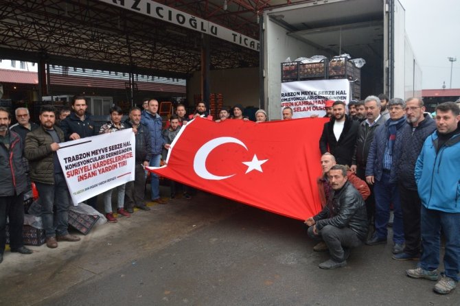 Trabzon’dan Afrin’e İki Tır Sebze Ve Meyve Gönderdiler