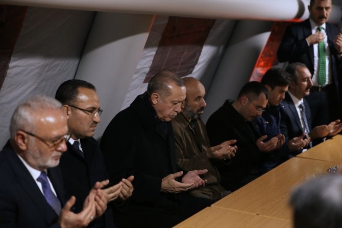 Cumhurbaşkanı Erdoğan’dan Şehit Ailesine Ziyaret