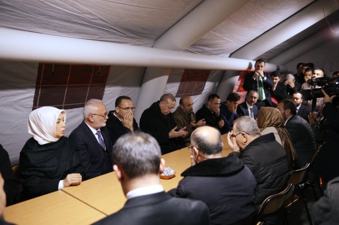 Cumhurbaşkanı Erdoğan’dan Şehit Ailesine Ziyaret