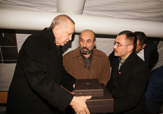 Cumhurbaşkanı Erdoğan’dan Şehit Ailesine Ziyaret
