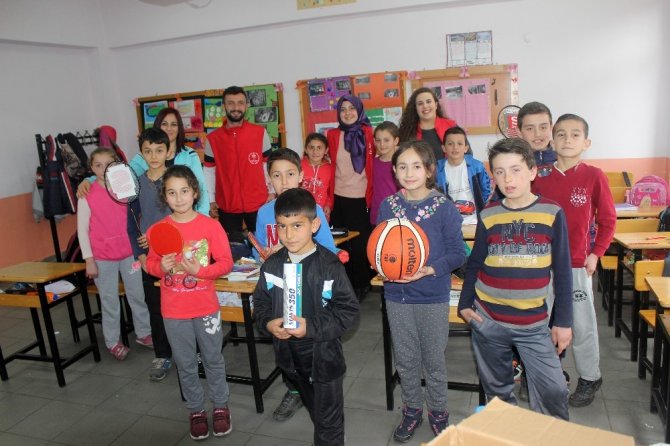 Gümüşhane Gençlik Merkezi Tiyatro İle Her Yerde