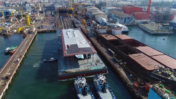 Yüzer İskele Tuzla’da Denize İndirildi