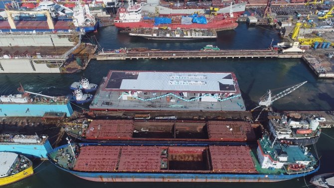 Yüzer İskele Tuzla’da Denize İndirildi