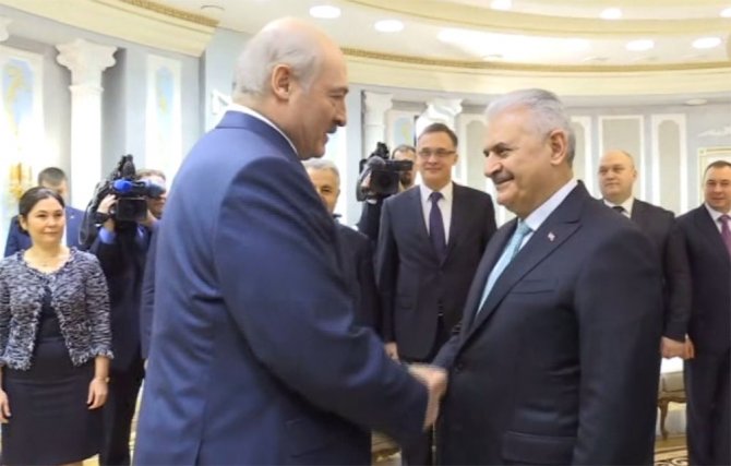 Yıldırım Belarus Cumhurbaşkanı Lukaşenko İle Görüştü