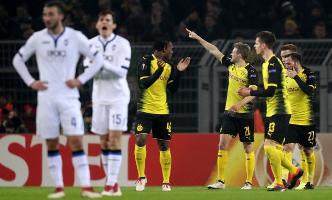 Borussia Dortmund, 90’da Güldü