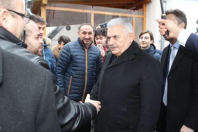 Yıldırım, Cuma Namazını Münih Merkez Camii’nde Kıldı