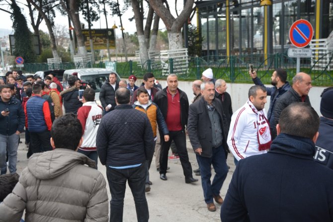 Fethi Sekin’in Babası Elazığspor’u Yalnız Bırakmadı