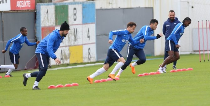 Trabzonspor, Aytemiz Alanyaspor Maçı Hazırlıklarını Sürdürdü